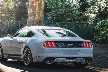 Ford Mustang 2016 GT 50 Years weiss