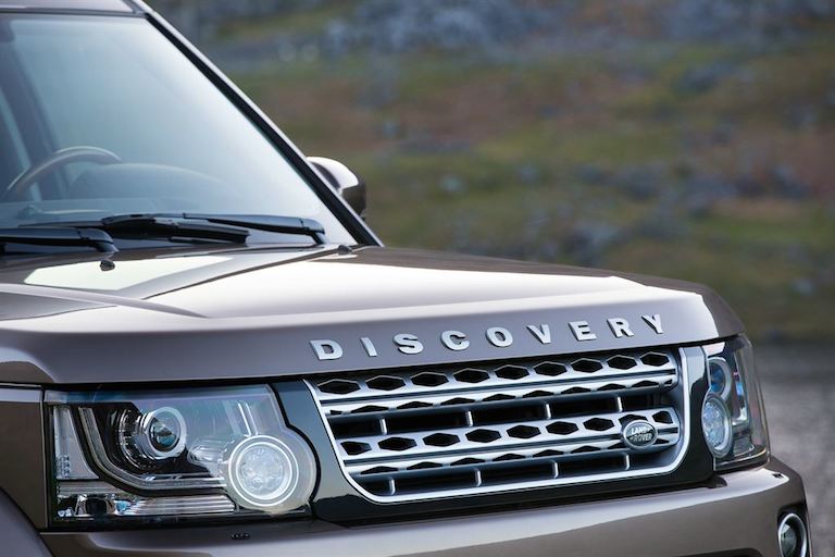 Land Rover Discovery 4 Modell 2015 vorne Kühlergrill