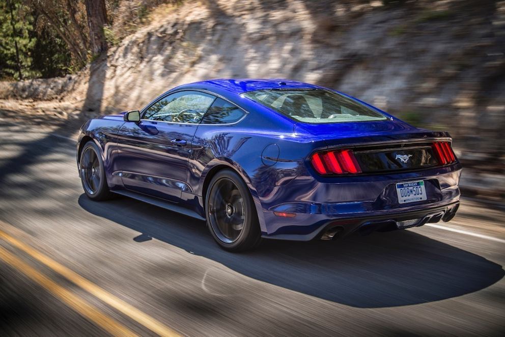 Ford Mustang 2015 blau hinten Kopie 2