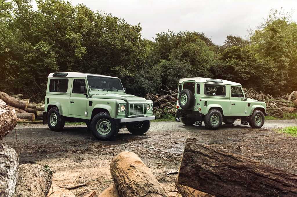 Land Rover Defender Heritage grün