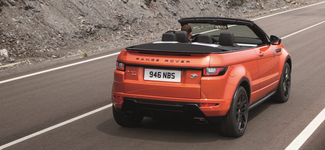 Range Rover Evoque Cabrio Straße orange