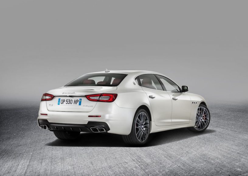 Maserati Quattroporte 2017 weiß hinten