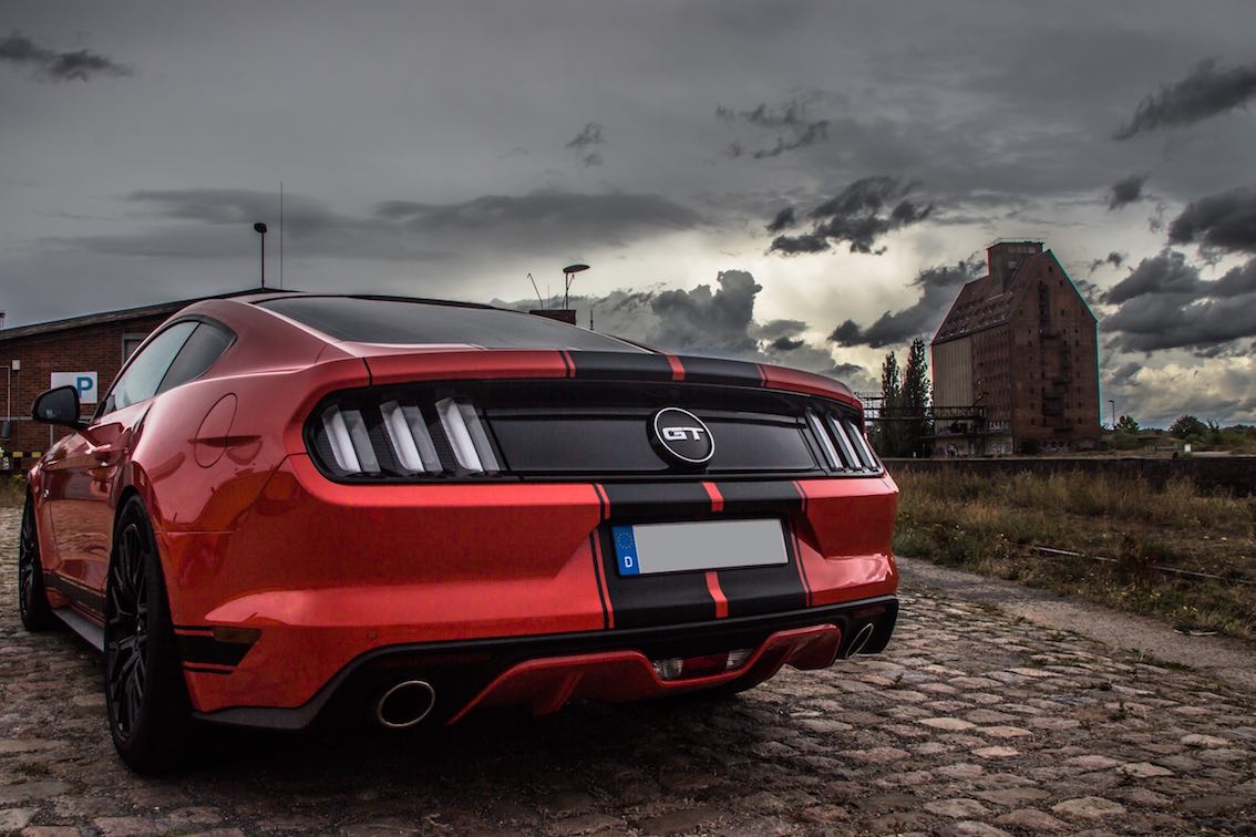 ford-mustang-rot-coupe