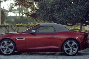 Jaguar F Type Rot Video